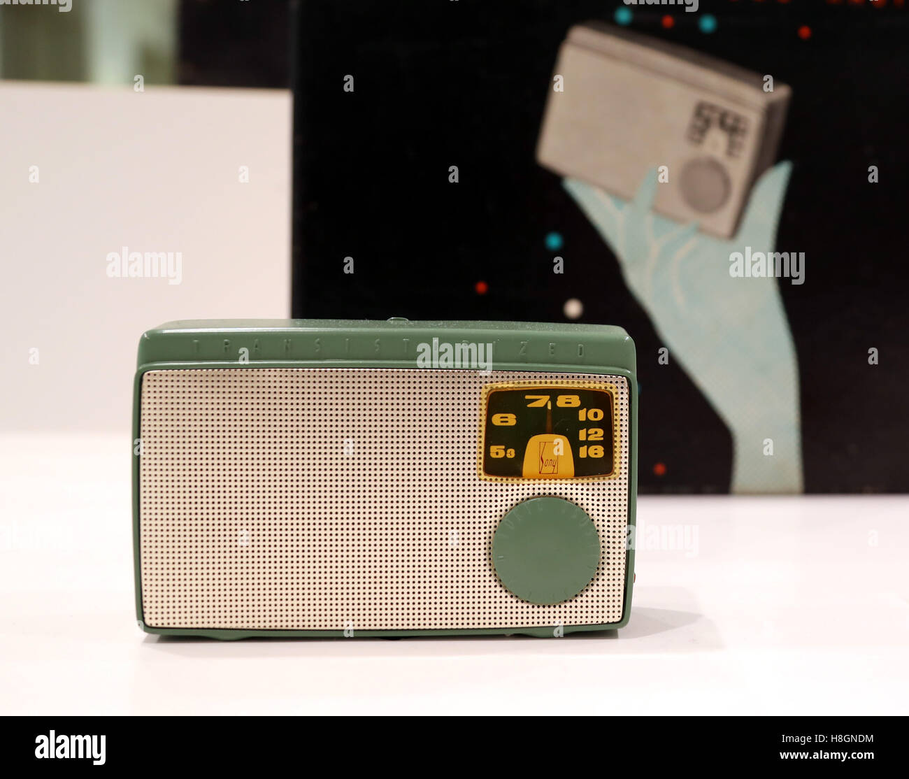 Tokyo, Japan. 12th Nov, 2016. Japan's electronics giant Sony displays the company's transistor radio recerver 'TR-55' produced in 1955 at the company's retrospective exhibition 'It's a Sony exhibition' at the Sony building in Ginza in Tokyo on Saturday, November 12, 2016. Sony exhibited the company's historical products at the building which was built 50 years ago as Sony will close Sony's landnark Sony building on March 31, 2017 and will open Sony park in 2018 at the place. Credit:  Yoshio Tsunoda/AFLO/Alamy Live News Stock Photo
