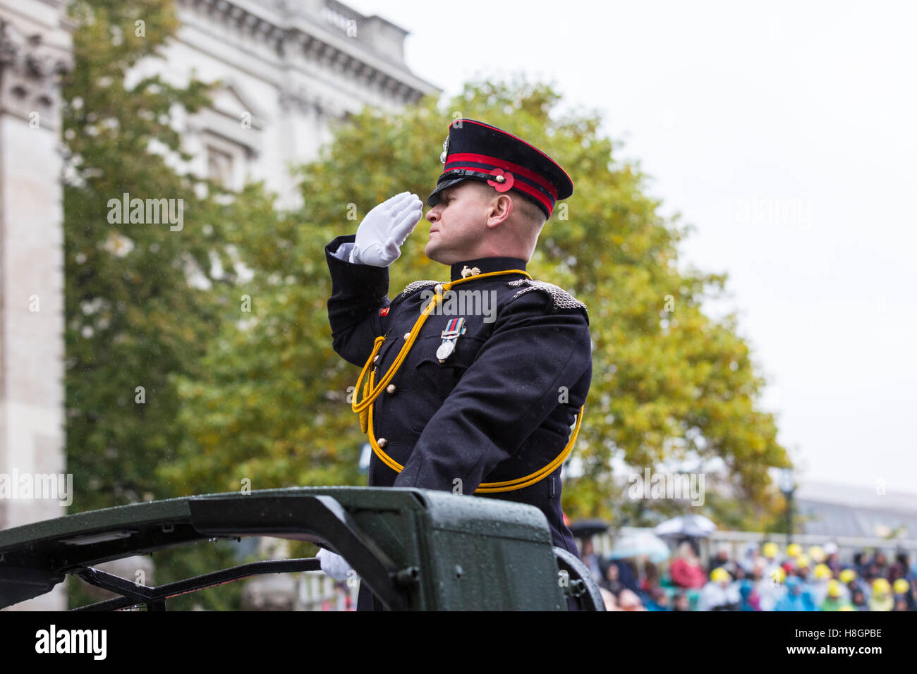 City of London, UK, 12th November 2016. Participants take part in the annual  procession from Mansion House through the City of London as part of the Lord Mayor's Show 2016, with over 7,000 participants, 150 horses, bands, vehicles and carriages, to celebrate the new Mayor of the City of London giving his oath. Credit:  Imageplotter News and Sports/Alamy Live News Stock Photo