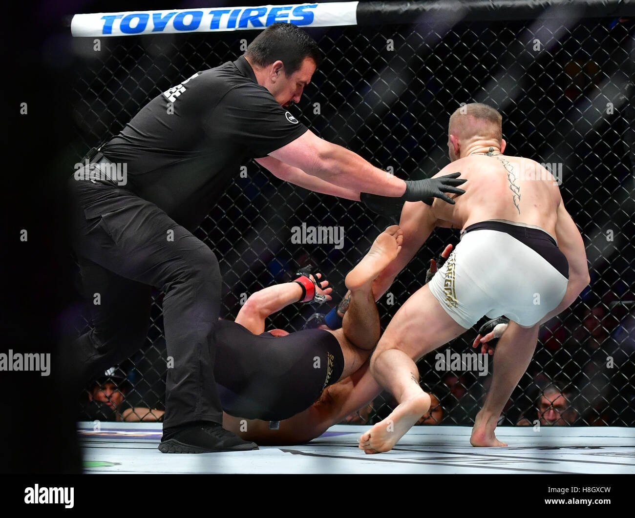 Conor mcgregor eddie alvarez hi-res stock photography and images - Alamy