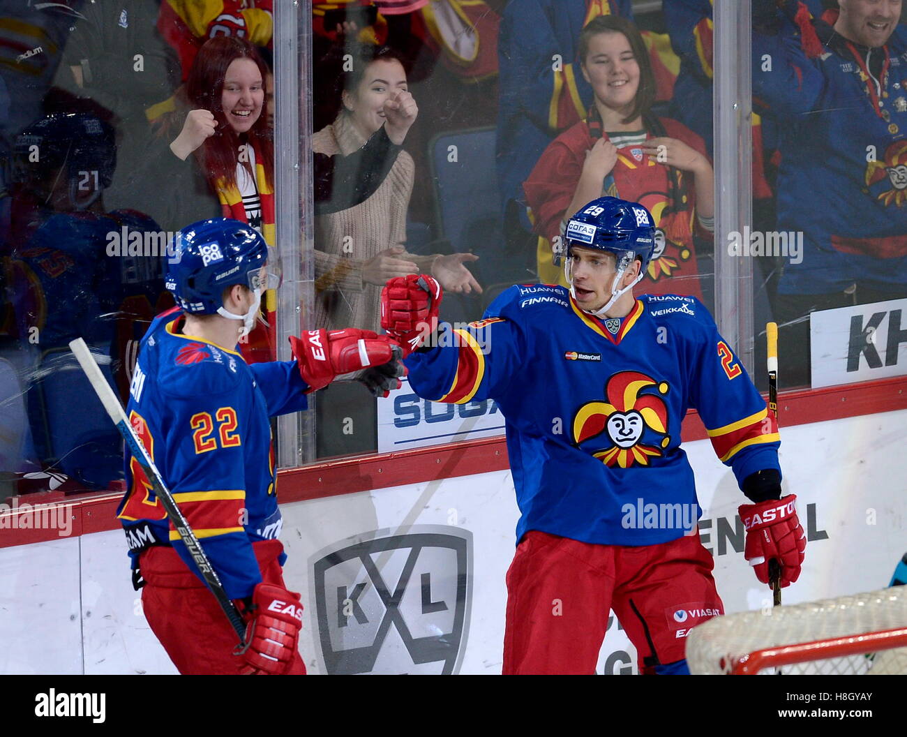 Hockey star hi-res stock photography and images - Page 2 - Alamy