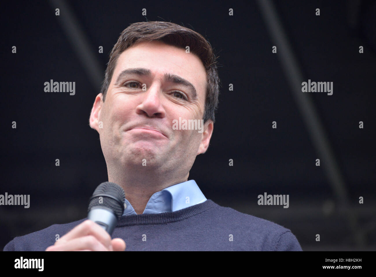 manchester-uk-12th-nov-2016-andy-burnham-member-of-parliament-for