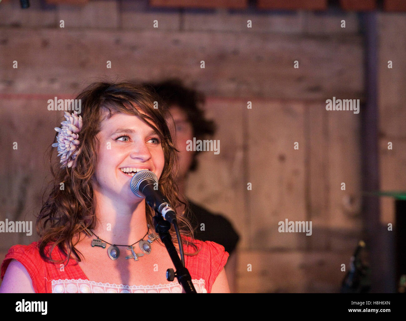 Singer of the band Polly and the Billets Doux Stock Photo - Alamy