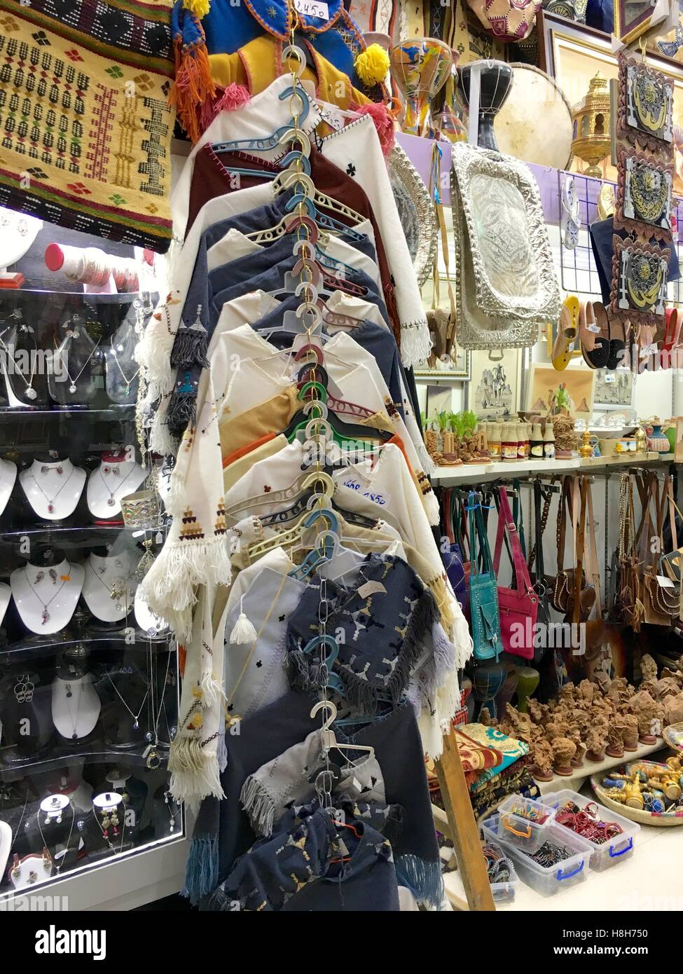 Souk Algeria High Resolution Stock Photography and Images - Alamy