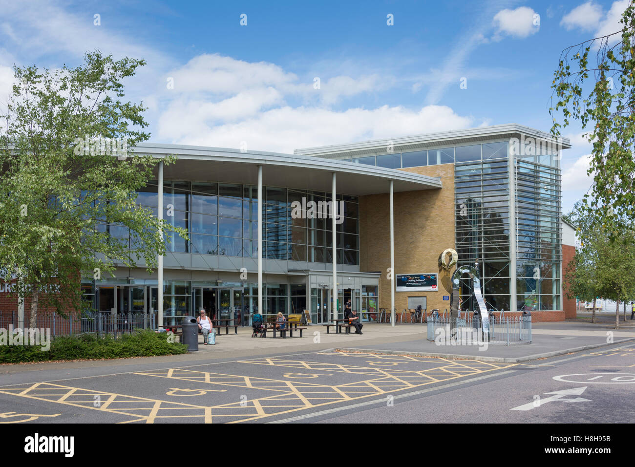 xcel sports centre walton