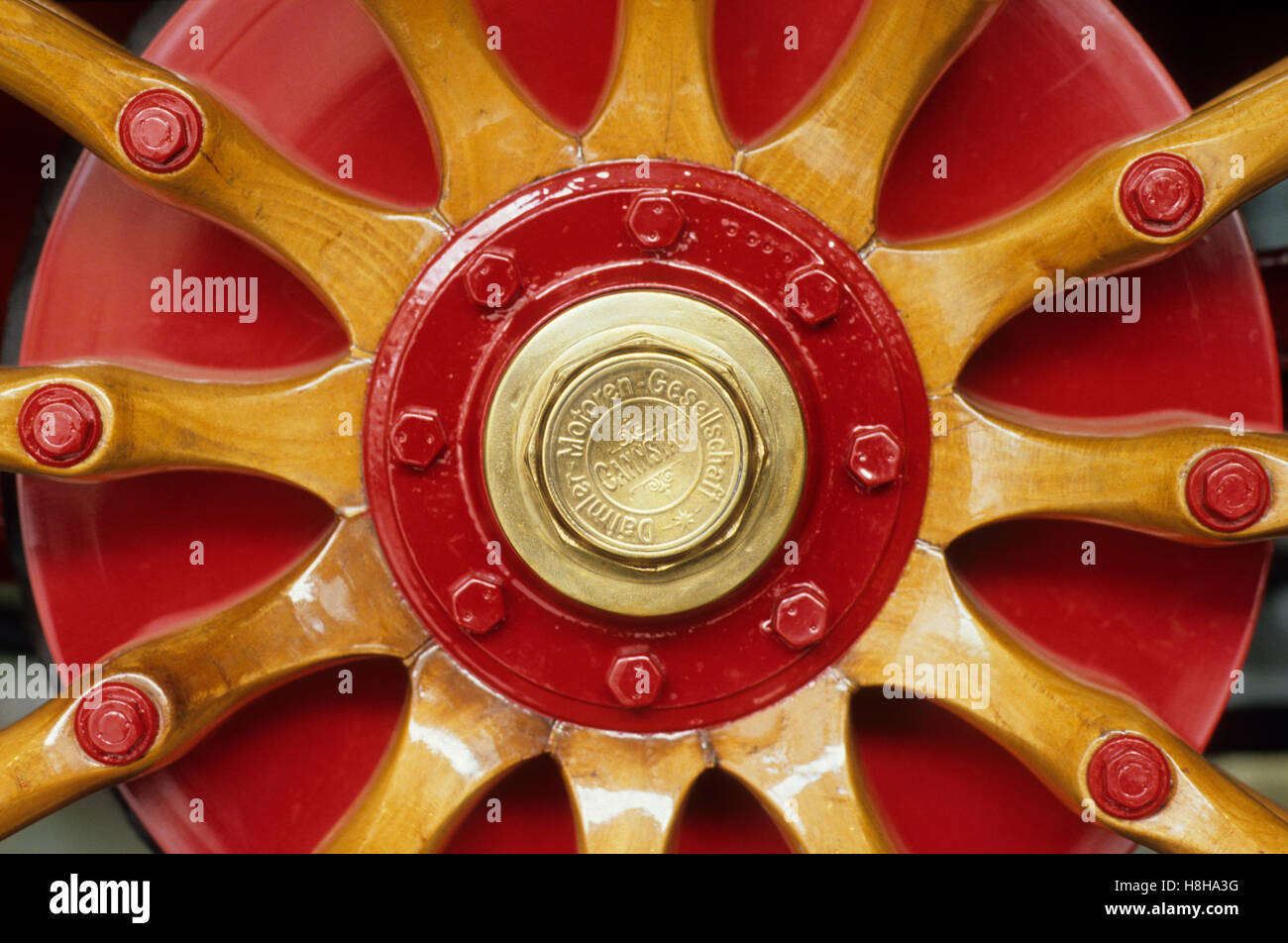 Wheel, wheel hub on a vintage car, Daimler, detail, wood, metal