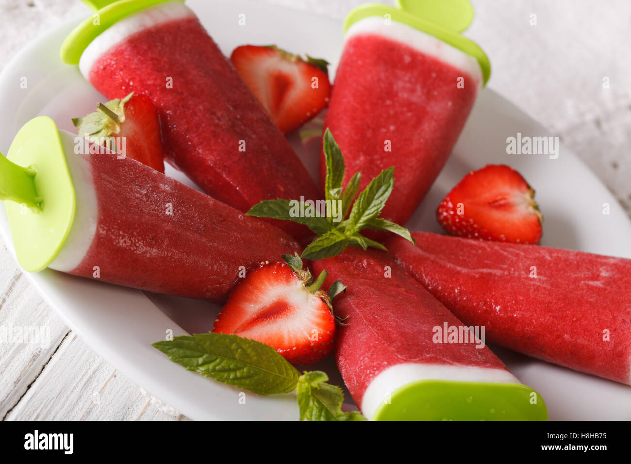 Ice cream on a stick hi-res stock photography and images - Alamy