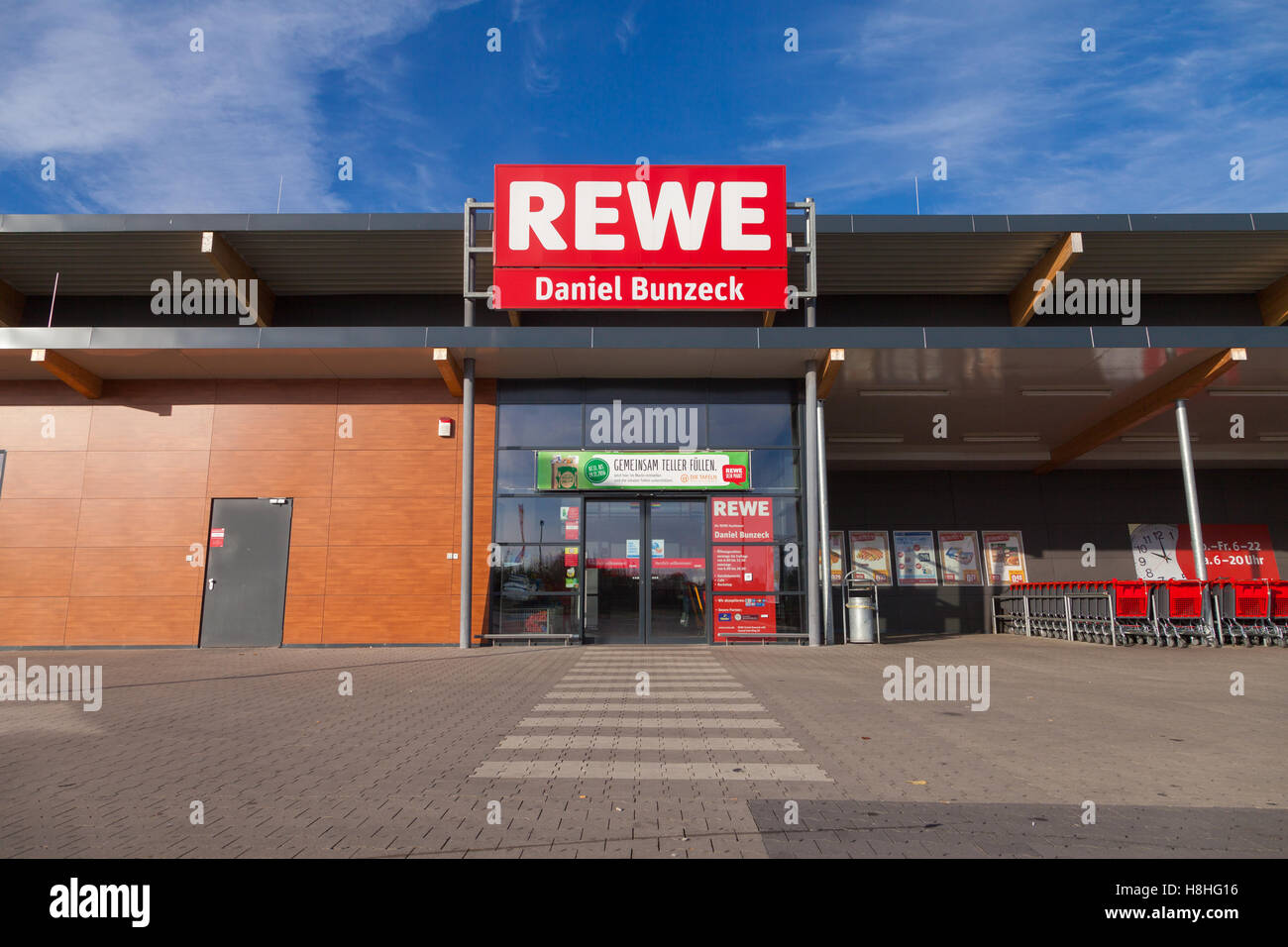 Rewe Family High Resolution Stock Photography and Images - Alamy