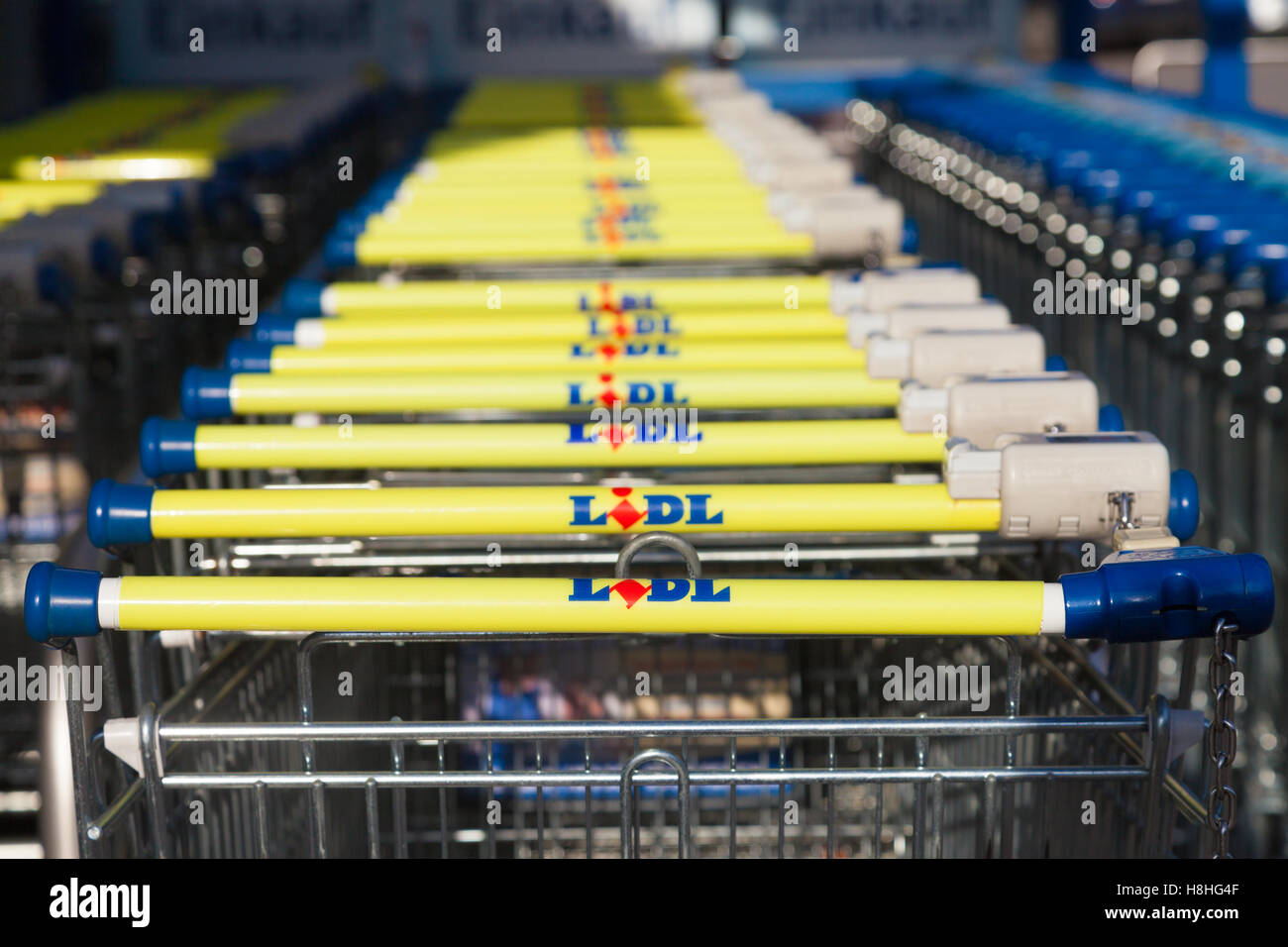 Lidl shopping cart hires stock photography and images Alamy