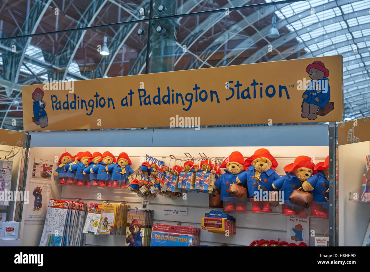 paddington Bear, Paddington Station Stock Photo Alamy