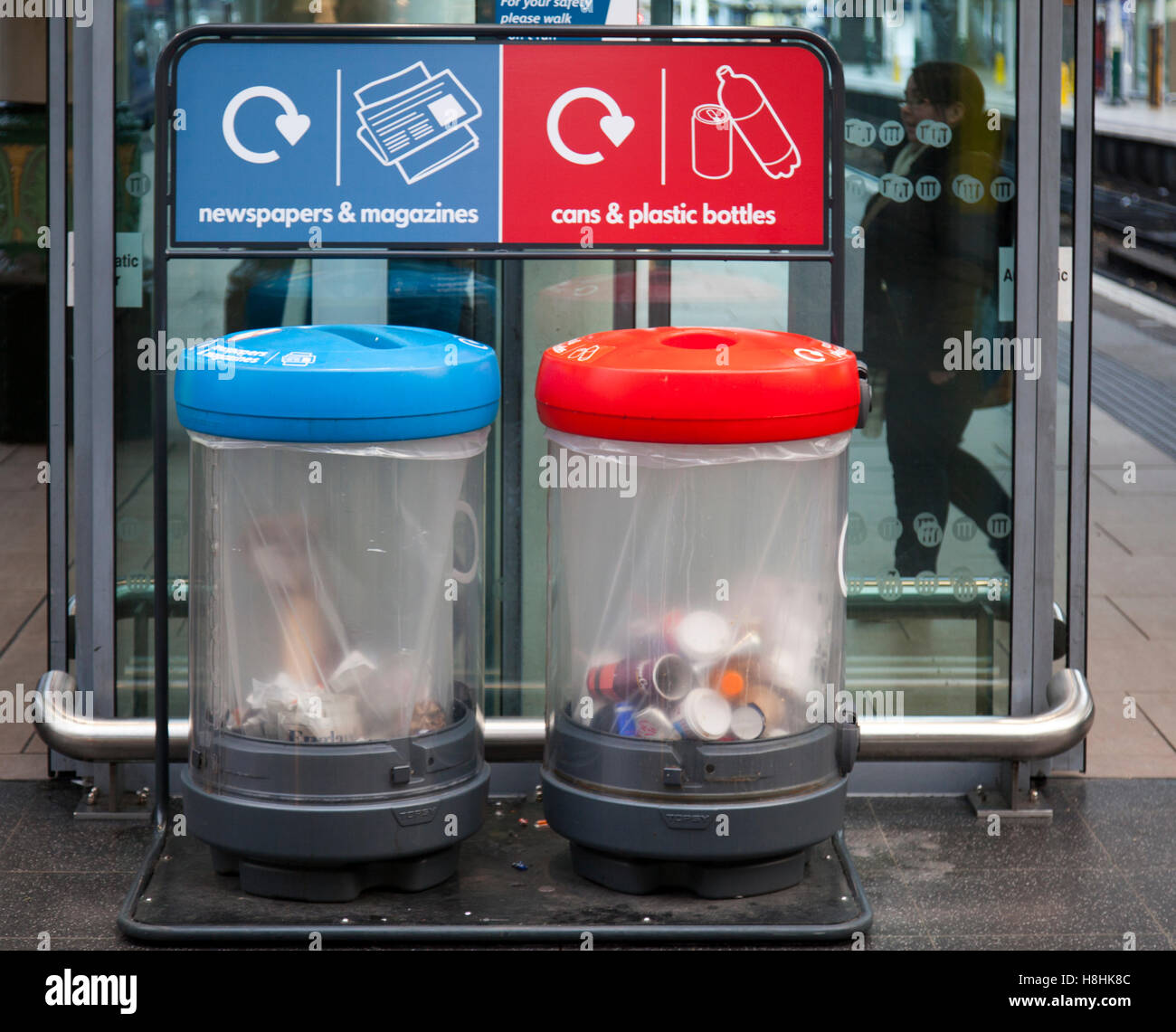 https://c8.alamy.com/comp/H8HK8C/manchester-piccadilly-new-design-clear-recycling-bags-and-bins-uk-H8HK8C.jpg