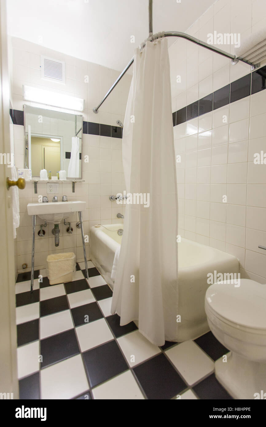 En-suite bathroom at the Hotel Pennsylvania, 7th  Ave, New York City, United States of America. Stock Photo