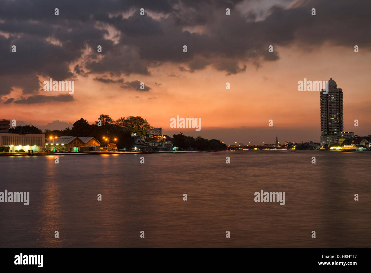 Sunset on the Chao Phraya River, Bangkok, Thailand Stock Photo - Alamy