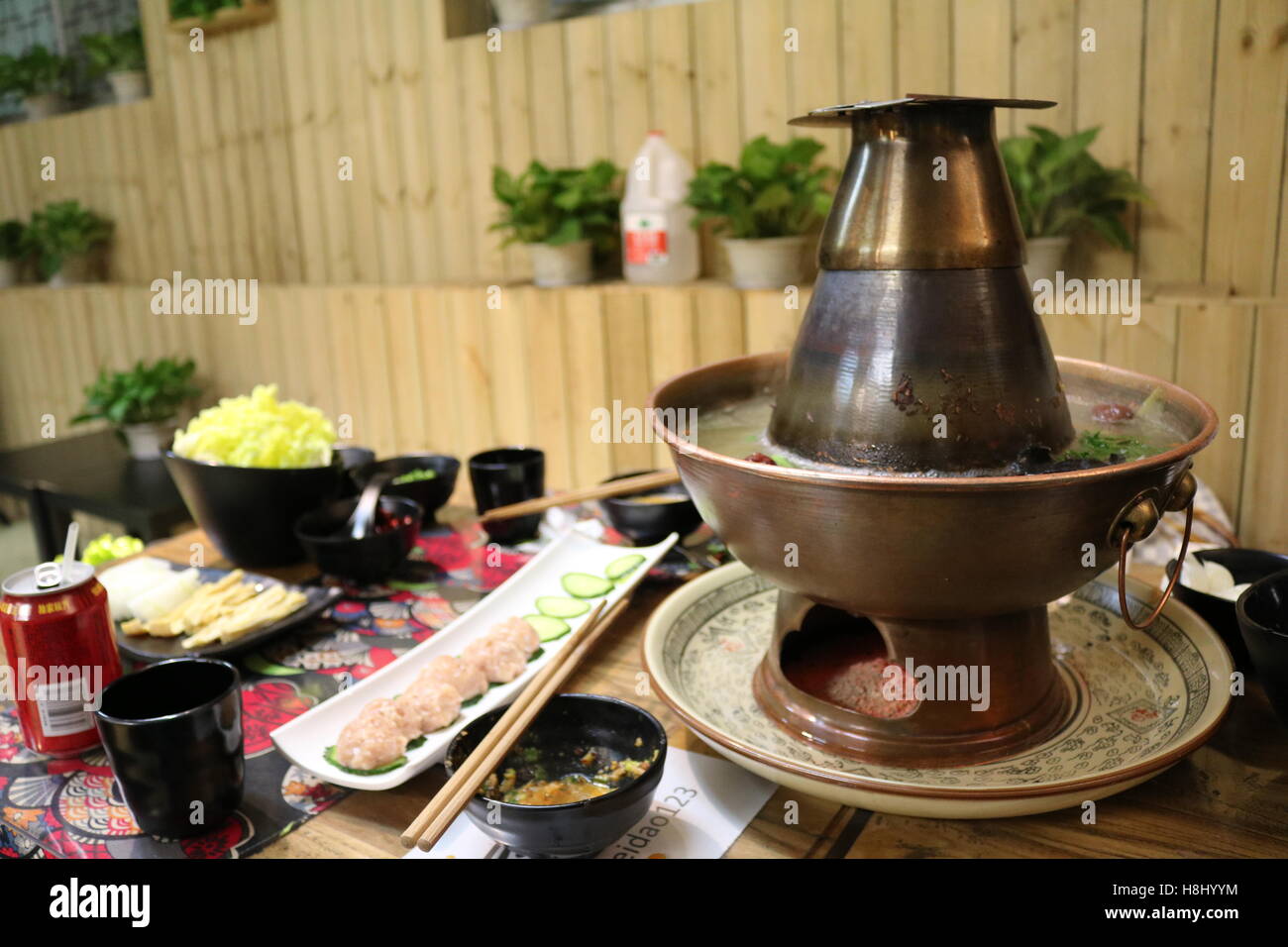 Traditional Chinese Dinner Style Stock Photo Alamy traditional-chinese-dinner-style-stock-photo-alamy