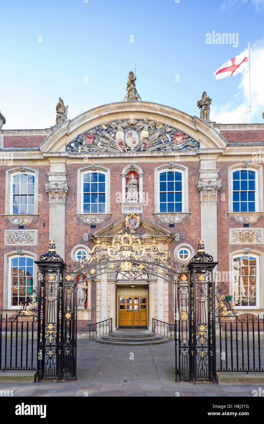Guildhall worcester worcestershire hi-res stock photography and images ...