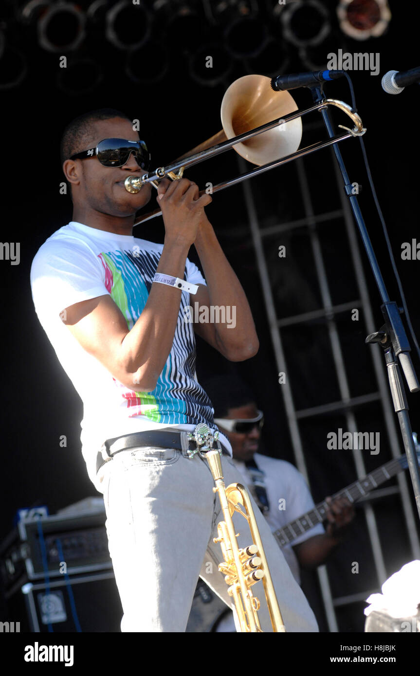 Trombone shorty hires stock photography and images Alamy