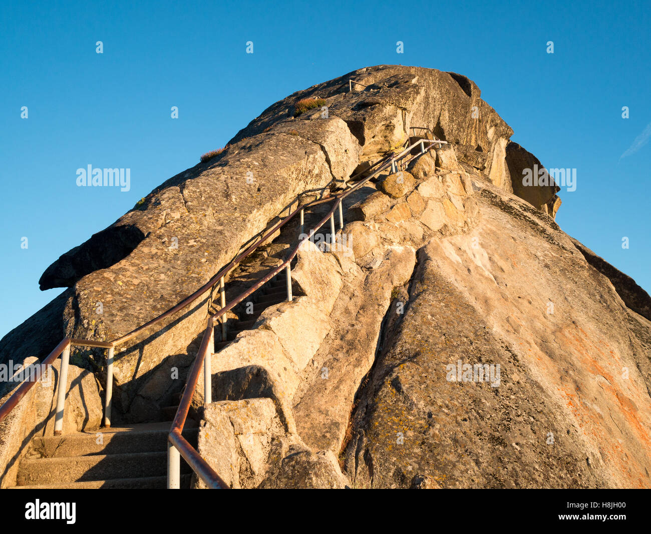 The stairs up tp Moro Rock Stock Photo - Alamy