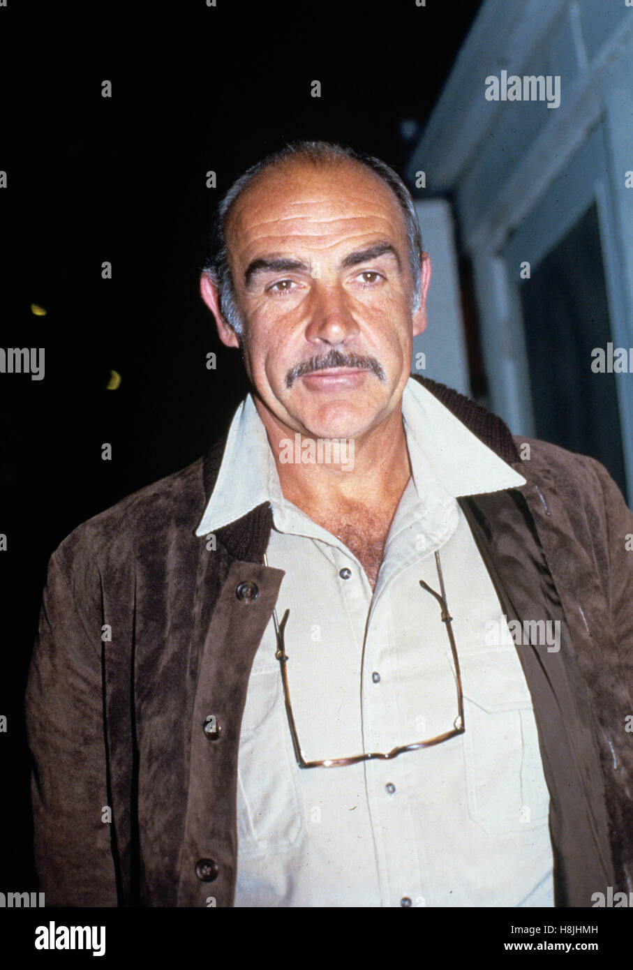 sean-connery-in-the-1980s-rtmcbride-mediapunch-H8JHMH.jpg