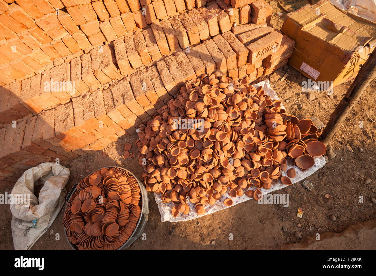 Pile of terra cotta cups and bricks in Varanasi, INdia Stock Photo - Alamy