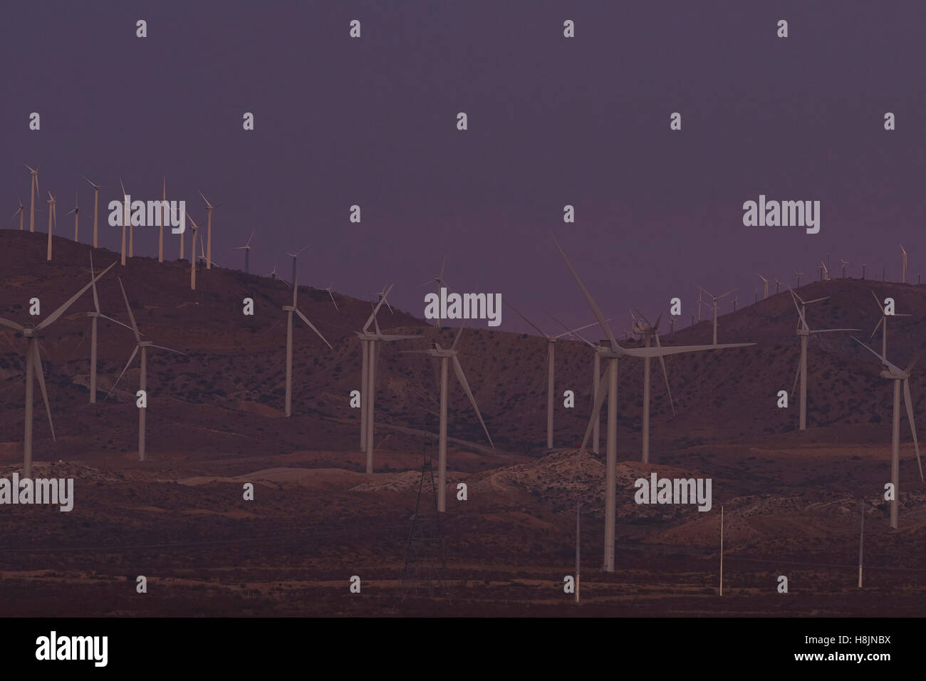 Wind Farm On The Eastern Slope Of The Tehachapi Mountains, Mojave, California. Stock Photo