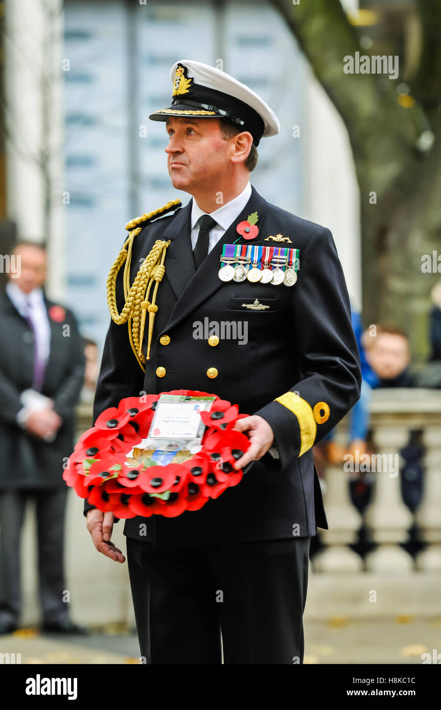 Belfast, Northern, Ireland. 13th Nov, 2016. Representing the Royal Navy,  Commodore Martin Quinn ADC RNR lays a wreath at the Remembrance Sunday  service at Belfast City Hall Cenotaph. Credit: Stephen Barnes/Alamy Live