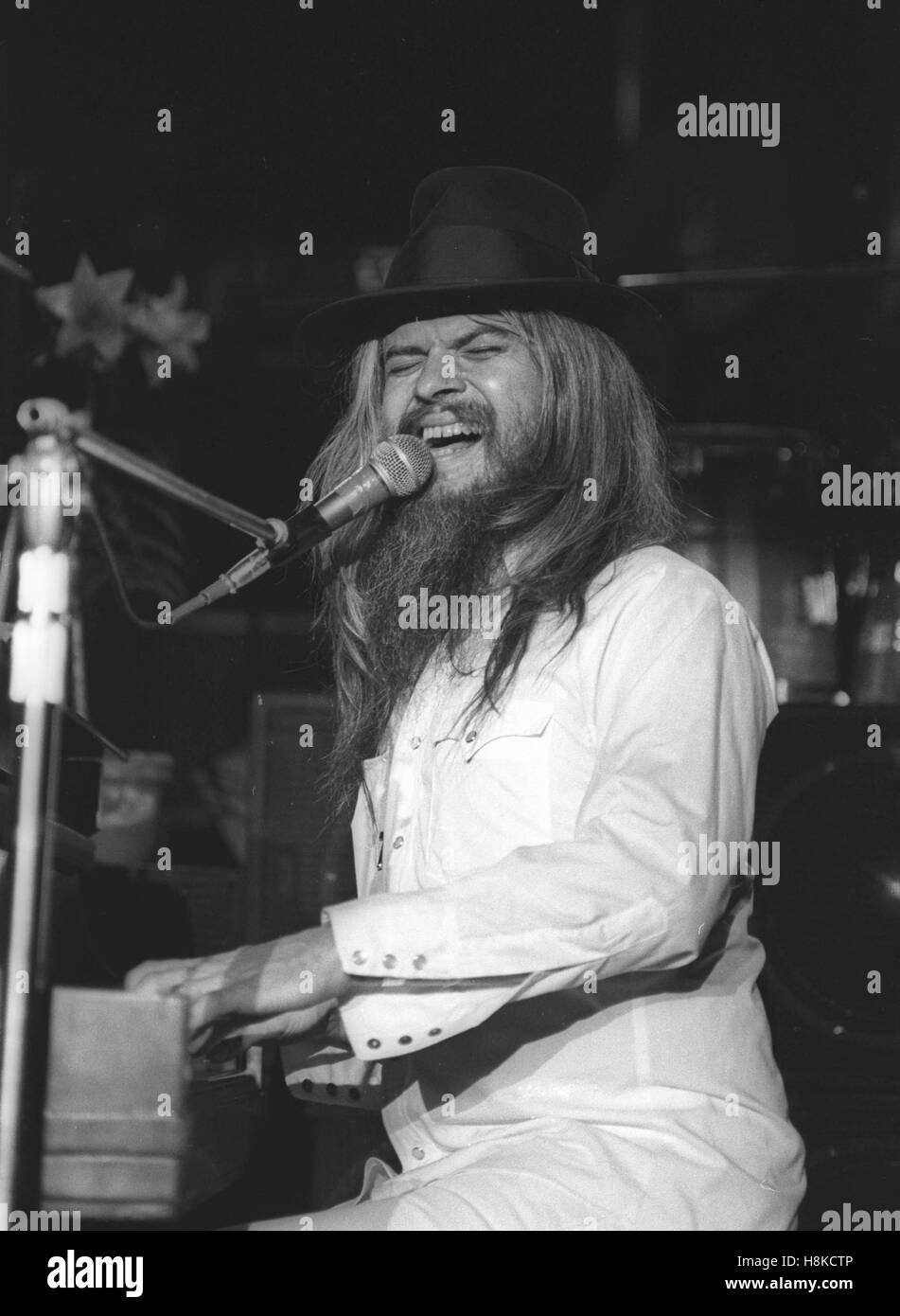 Leon russell hi-res stock photography and images - Alamy
