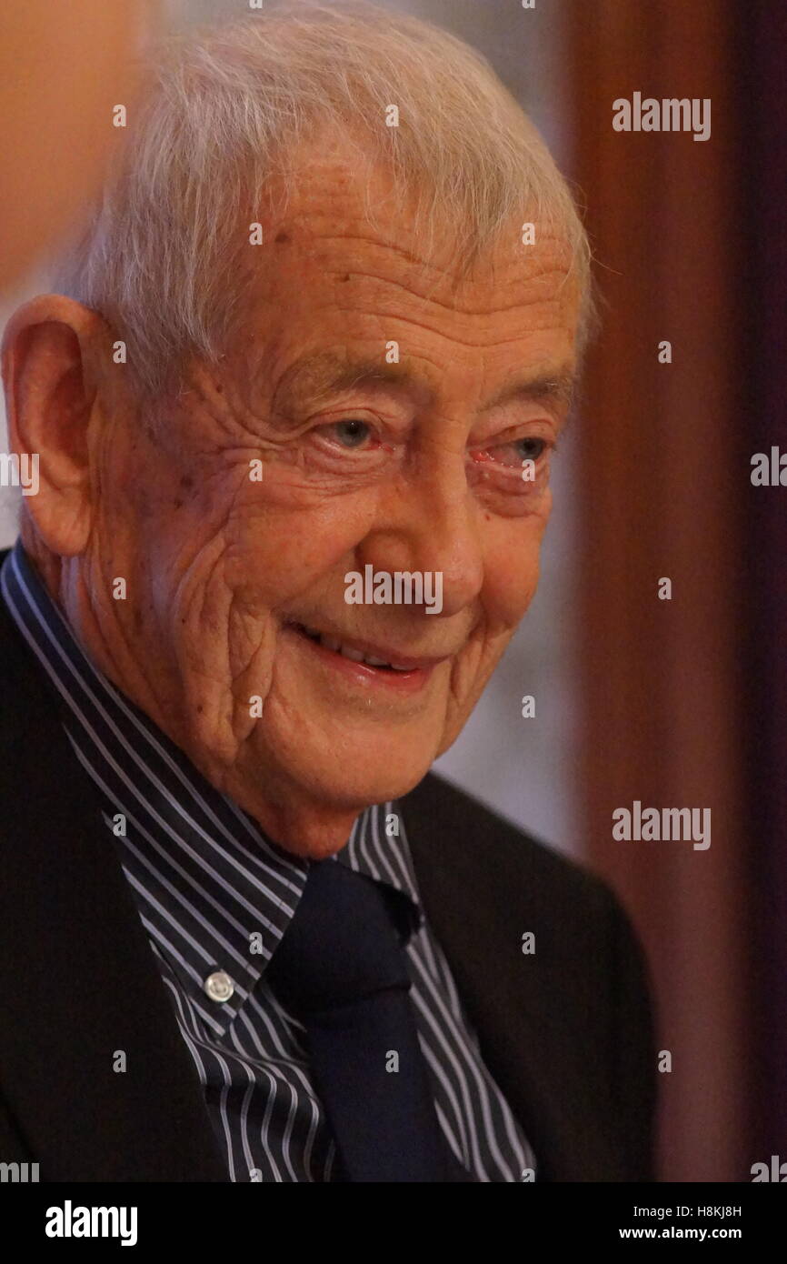 Derek fowlds basil brush hires stock photography and images Alamy