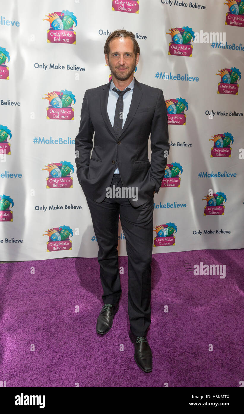 New York, NY USA - November 14, 2016: Josh Lucas attends Only Make Believe Gala MAKE BELIEVE ON BROADWAY at St. James Theater in New York Credit:  lev radin/Alamy Live News Stock Photo