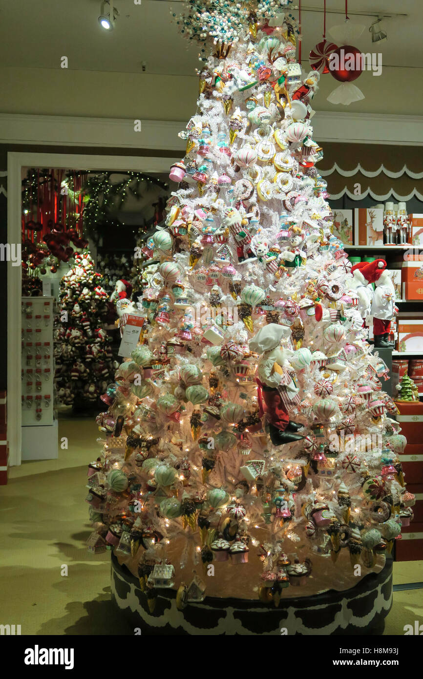 Macy's Department Store, Christmas Displays, NYC Stock Photo Alamy