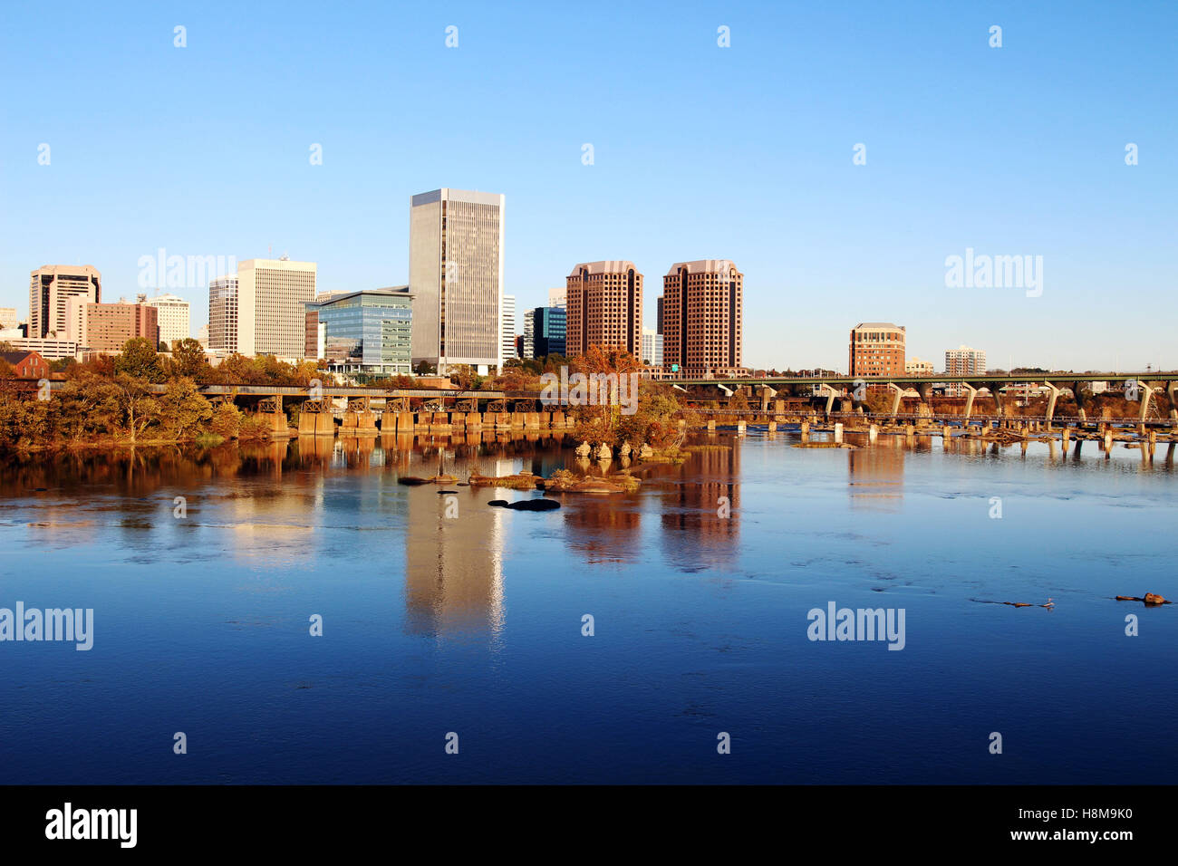 Downtown Richmond Skyline and James River Stock Photo Alamy
