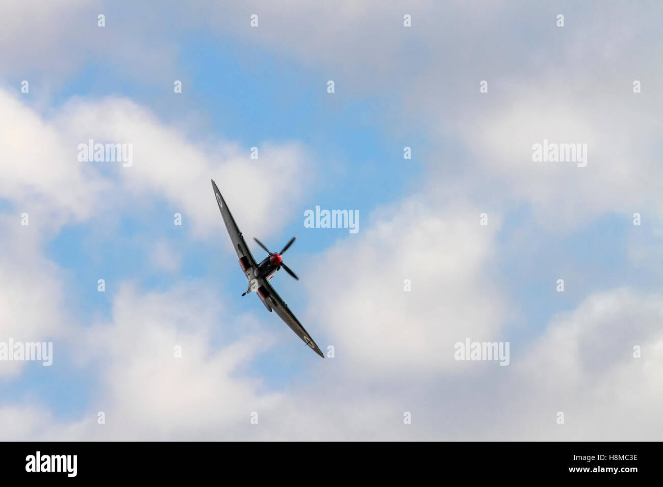 Israeli Air force Supermarine spitfire MK. IX in flight Stock Photo - Alamy