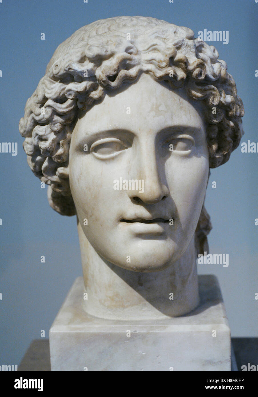 Apollo (Kassel type). Late 2nd century AD Roman copy of an original statue attributed to Phidias (460-450 BC). National Archaeological Museum, Naples. Italy. Stock Photo