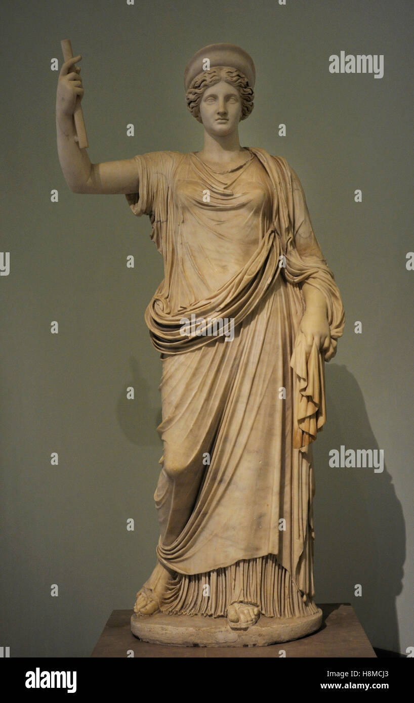 Green/gold IconsGr Ancient Greek Zamac Miniature Statue of Hera