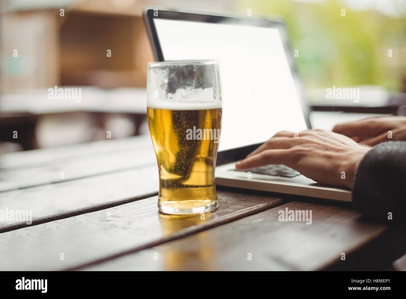 Glass table computer hi-res stock photography and images - Alamy