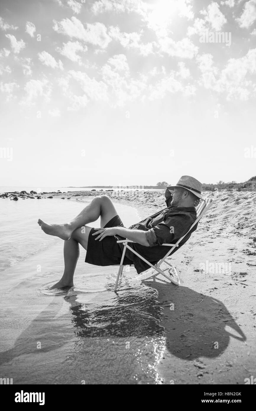 1980s beach man Black and White Stock Photos & Images - Alamy
