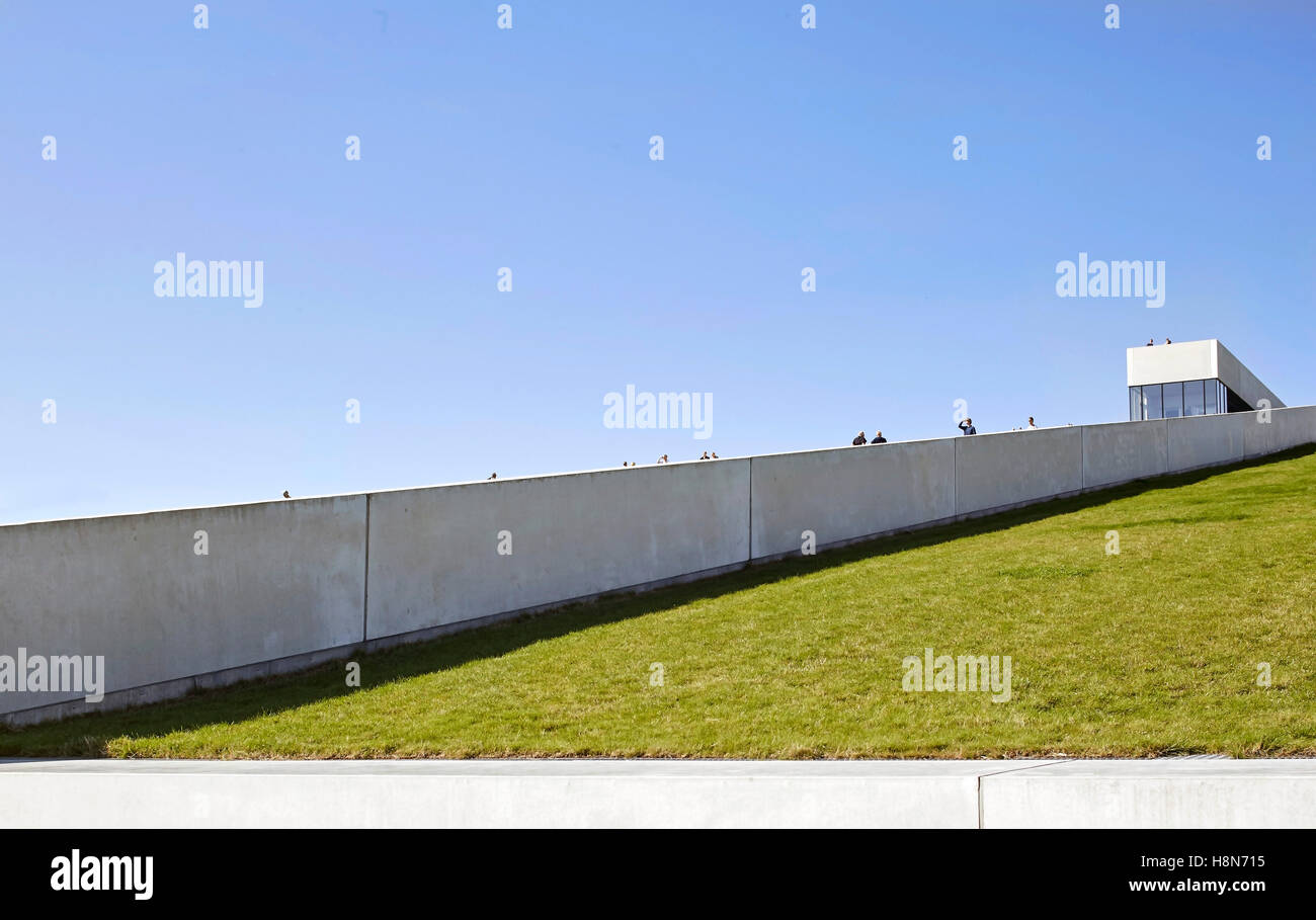 Concrete balustrade of sloping roof facade. Moesgaard Museum, Aarhus
