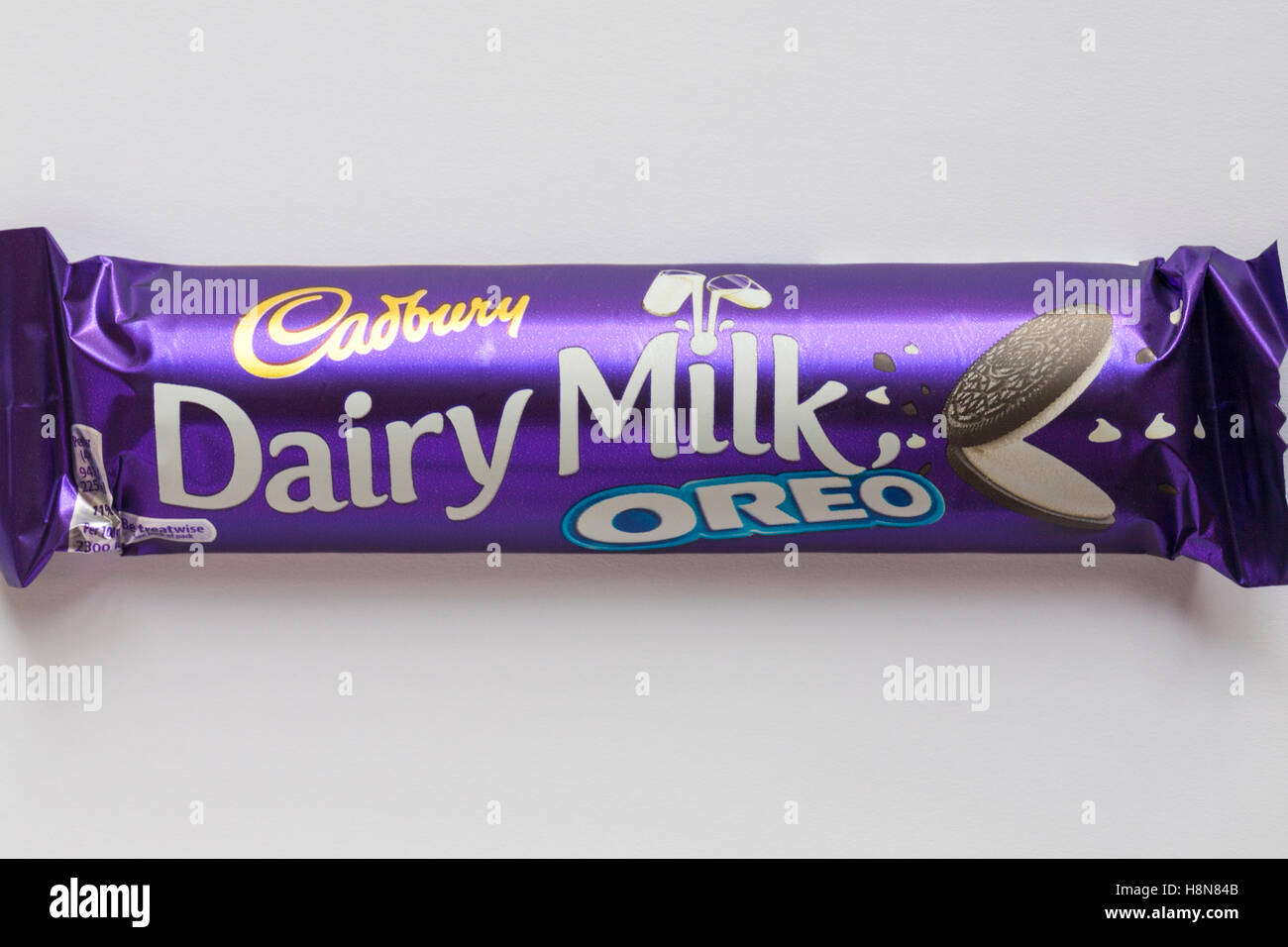 Cadbury dairy milk oreo chocolate bar hires stock photography and