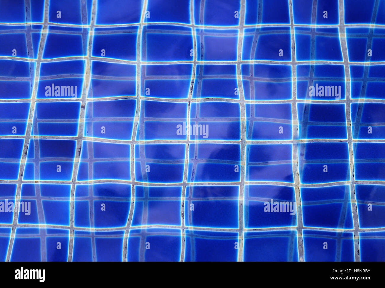 Swimming pool tile hi-res stock photography and images - Alamy