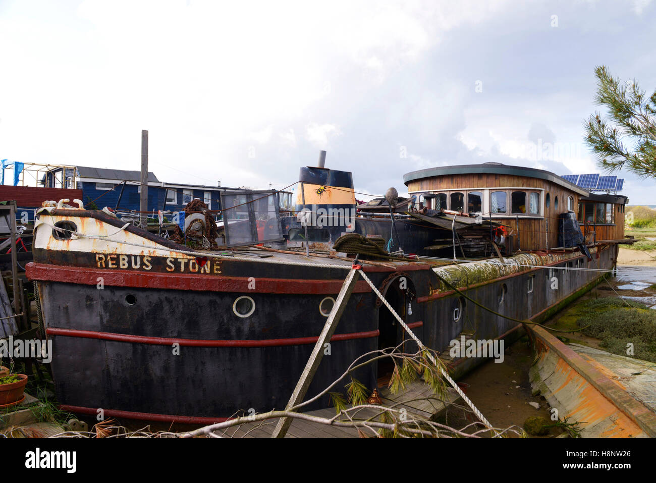Shorehambysea houseboats, Sussex Stock Photo Alamy