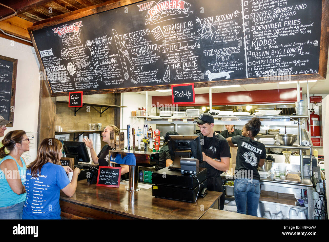 Florida,South,Titusville,Quam's Schoolhouse Burgers & Grinders