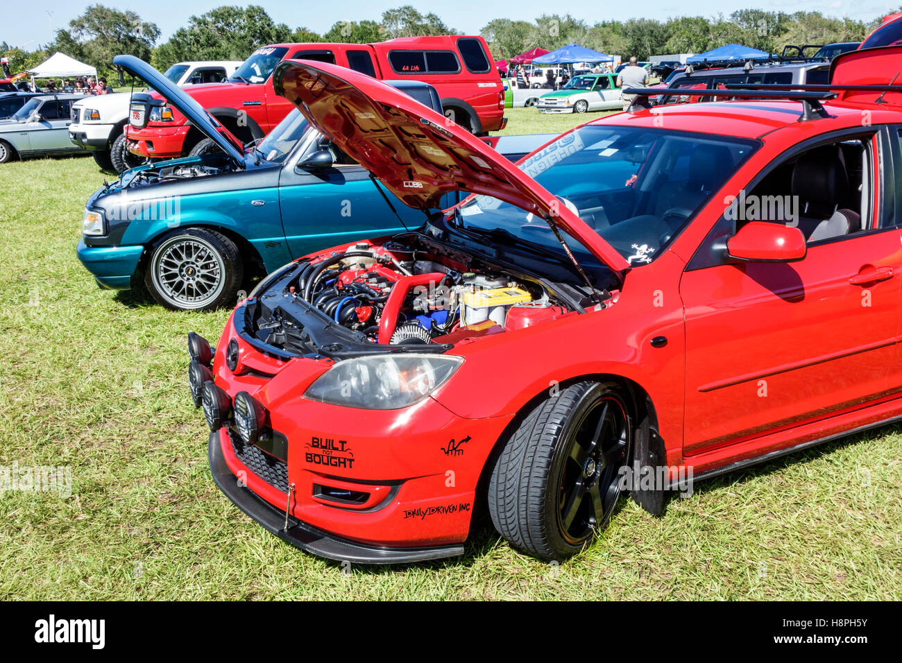 Riverside car park hires stock photography and images Alamy