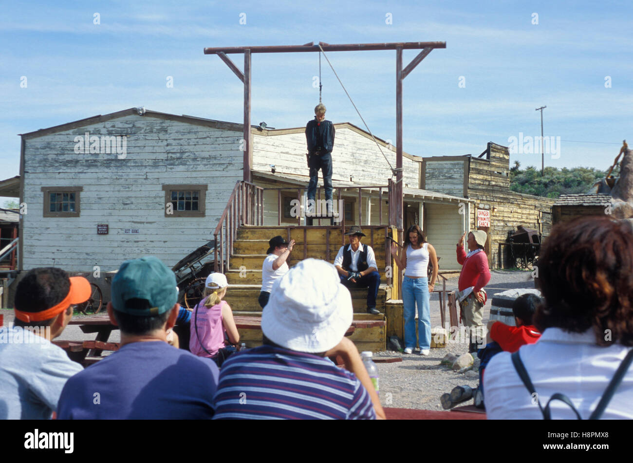 Hanging show at the Bonnie Springs Ranch, people, spectators, gallows, hang, Old Nevada, Wild West City, near Las Vegas, Nevada Stock Photo