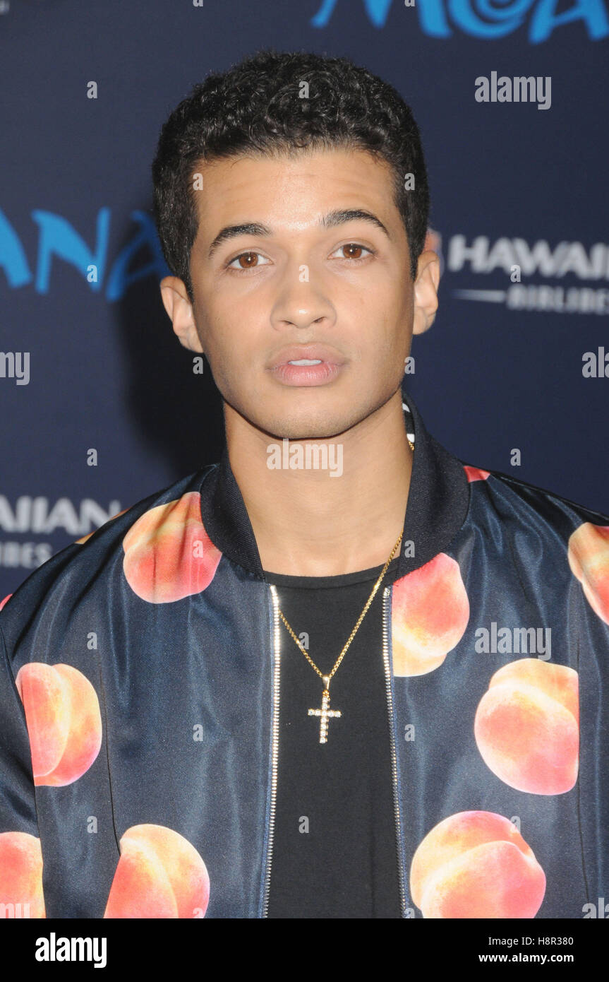 Los Angeles, California, USA. 14th Nov, 2016. Actor JORDAN FISHER at the  Disney World Premiere ''Moana''