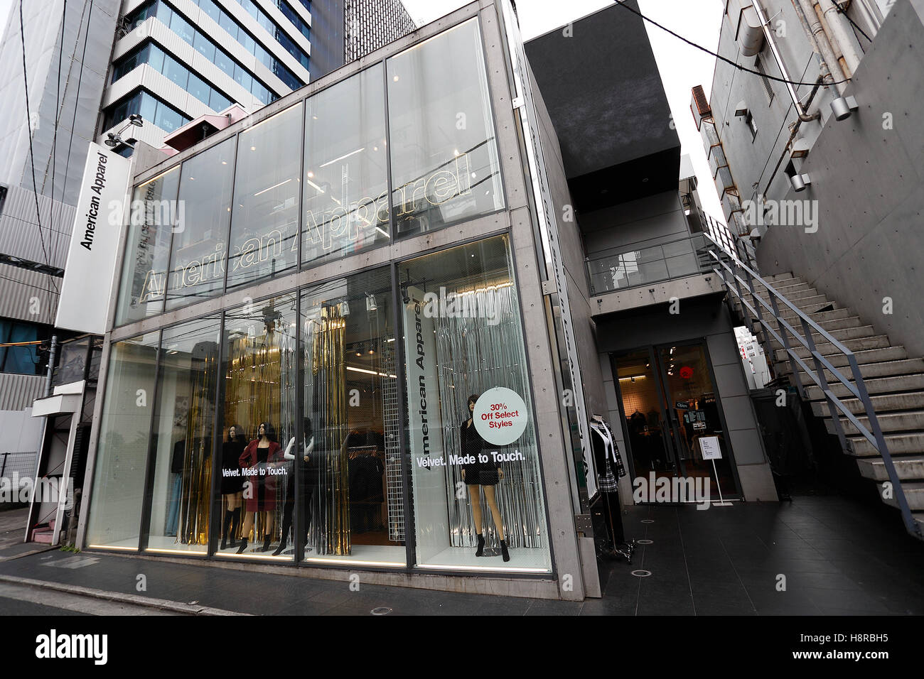 Tokyo Japan 16th November 16 A General View Of The American Apparel Store In The Fashion District Of Shibuya On November 16 16 Tokyo Japan American Apparel Llc Filed For Bankruptcy Again