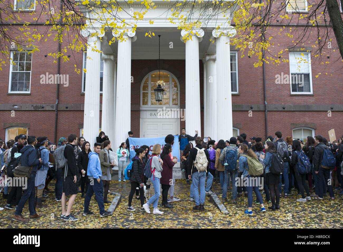 Medford, Massachusetts, USA. 16th Nov, 2016. After walking out of class, hundreds of Tufts University students join community members in a rally to demand that the university become a sanctuary campus for undocumented students. Credit:  Evan Sayles/ZUMA Wire/Alamy Live News Stock Photo