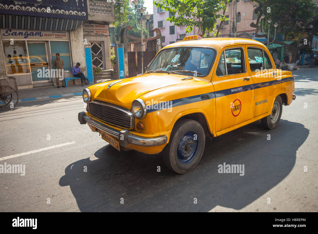 Yellow taxi cab in Kolkata (Calcutta) India Stock Photo