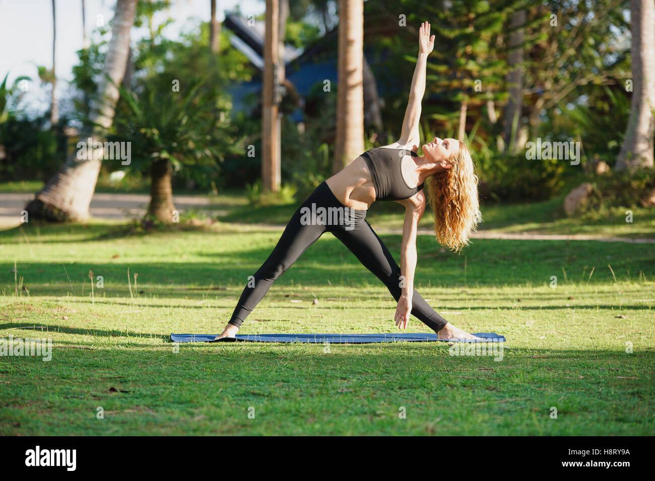 Woman nature yoga white hi-res stock photography and images - Alamy