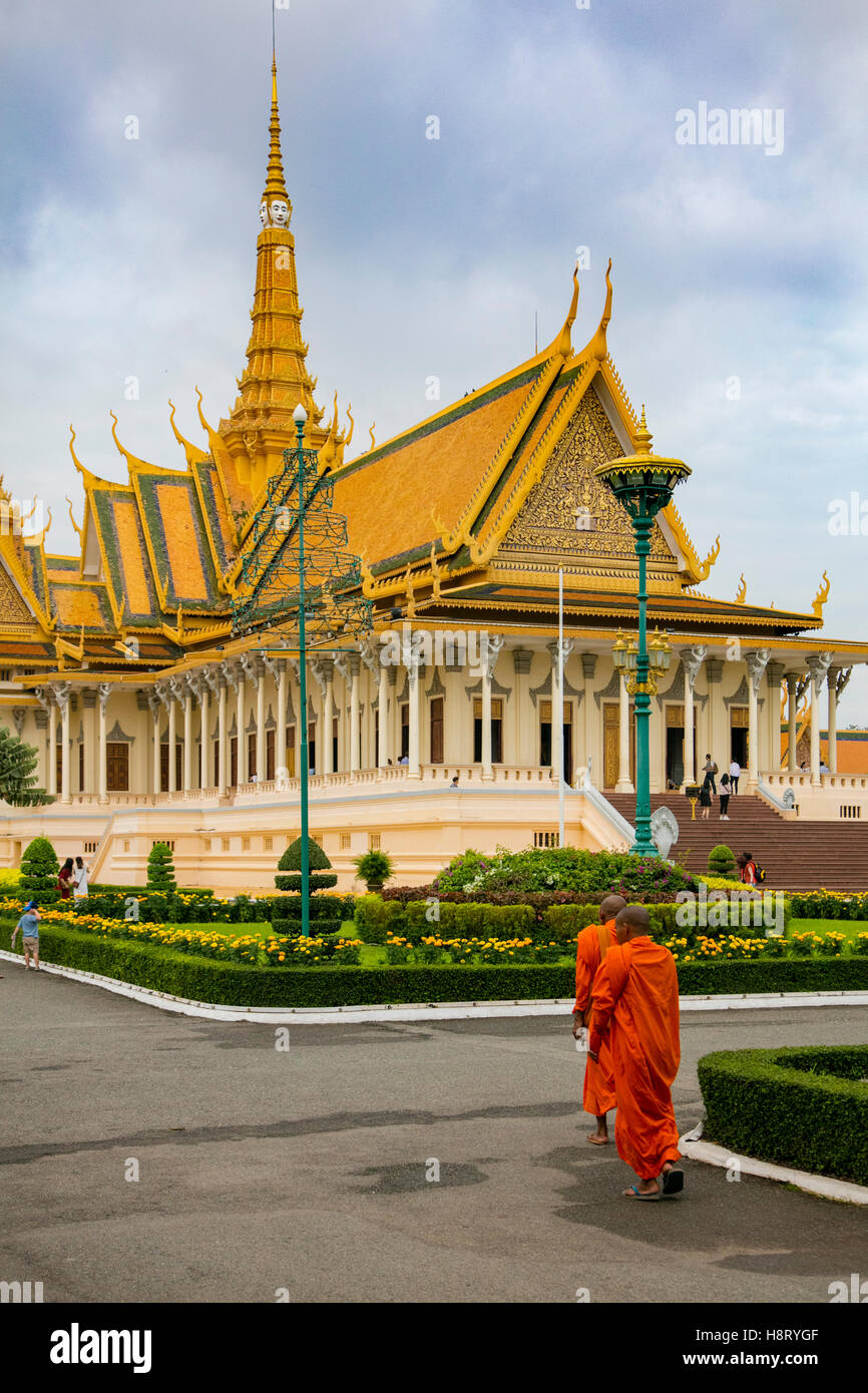Royal Palace and National Museum. Phnom Penh, Cambodia Stock Photo