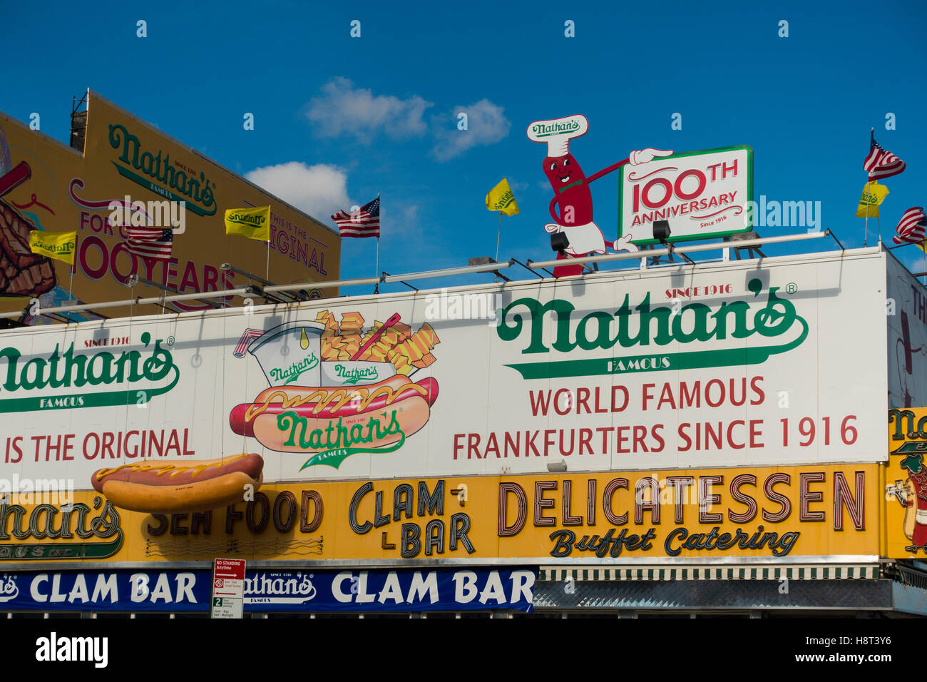 Food stand coney island boardwalk hi-res stock photography and images ...
