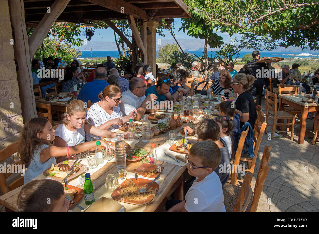 Griechische Tavernen Möbel griechische taverne stock photos griechische taverne Griechische Tavernen Möbel griechische taverne stock photos griechische taverne