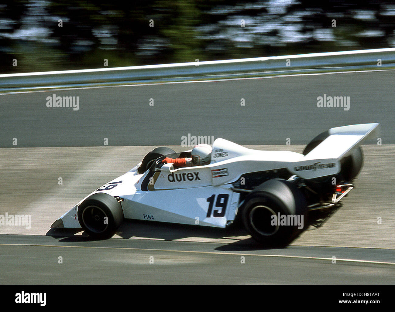 Surtees f1 1976 hi-res stock photography and images - Alamy